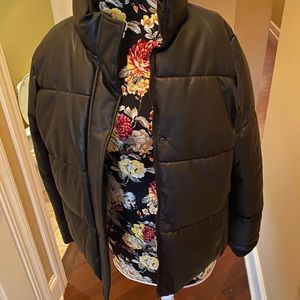 Only wore once. Marc Performance faux leather puffer jacket, extremely warm.